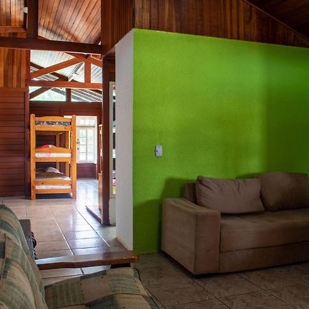 Casa de campo c piscina e churrasq em Mairipora SP Mairiporã Exterior foto